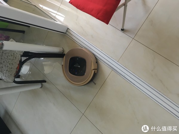 618新鲜出炉,懒人的福音,智能扫地机器人Proscenic浦桑尼克P2 S版 使用评测