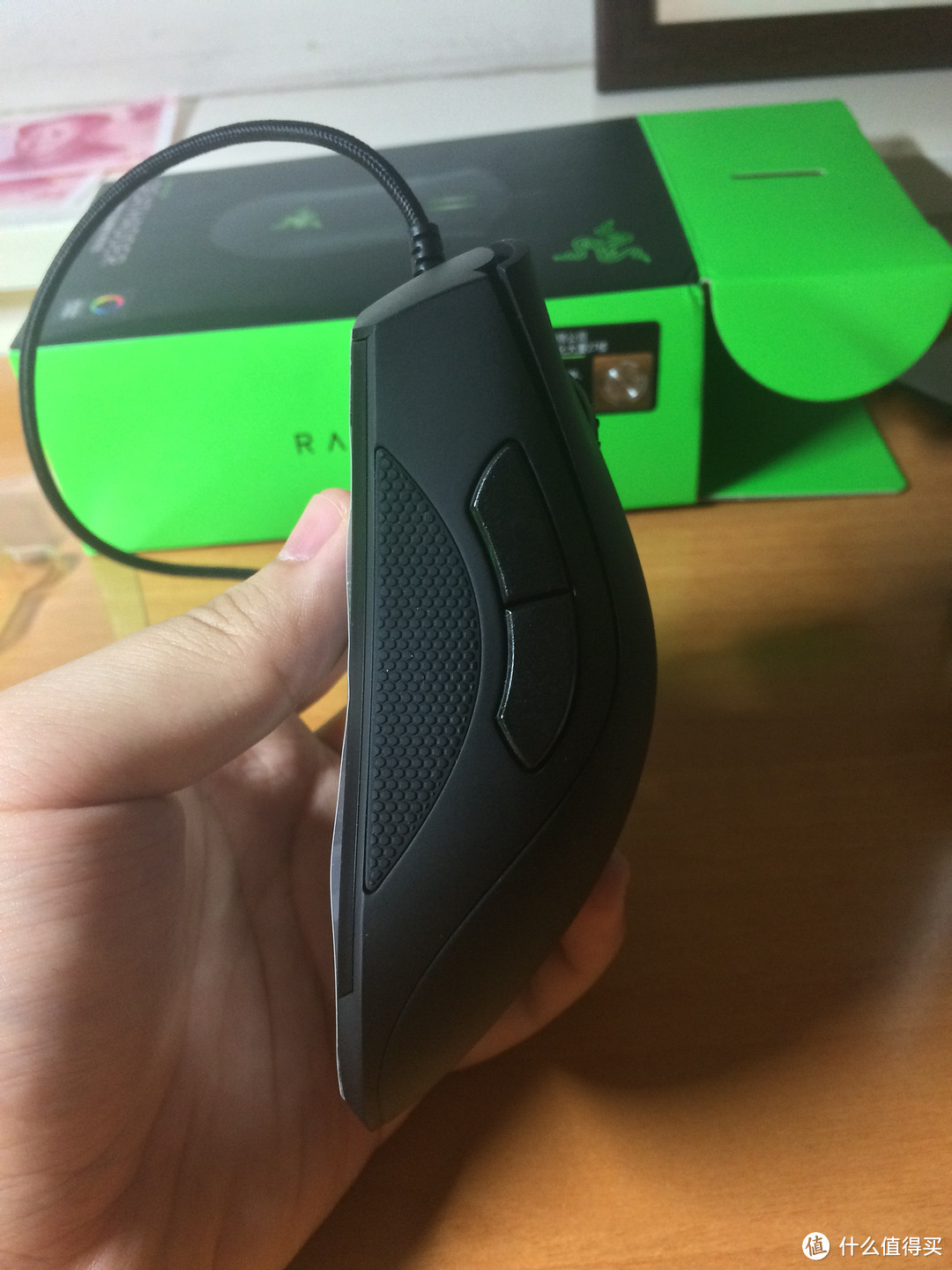 RAZER 雷蛇 DeathAdder Elite 炼狱蝰蛇精英版 游戏鼠标初预览