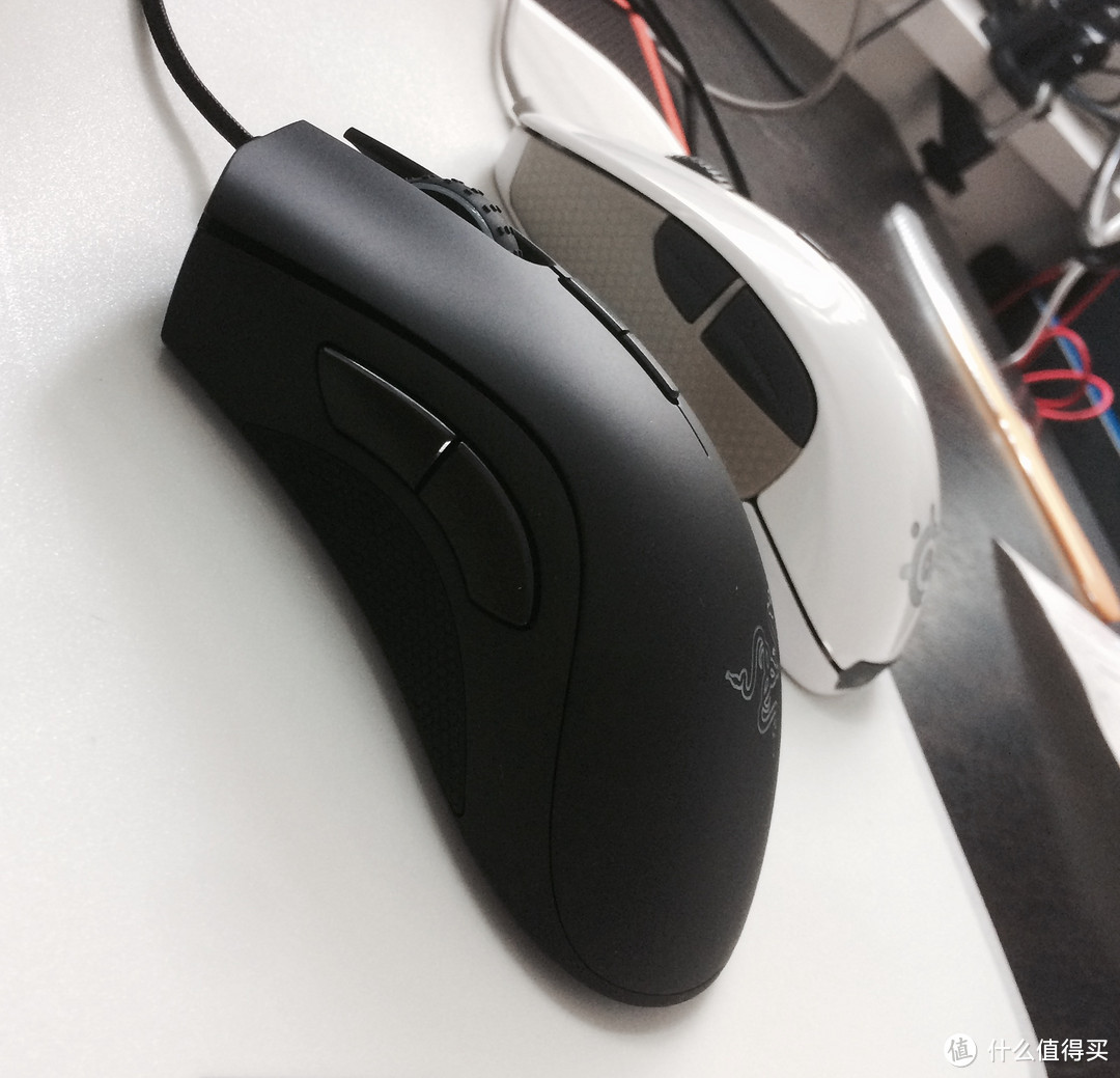 RAZER 雷蛇 DeathAdder Elite 炼狱蝰蛇精英版 游戏鼠标初预览