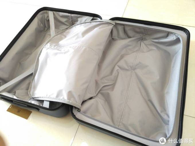 单色却不单调 - 小米24寸90分旅行箱晒单