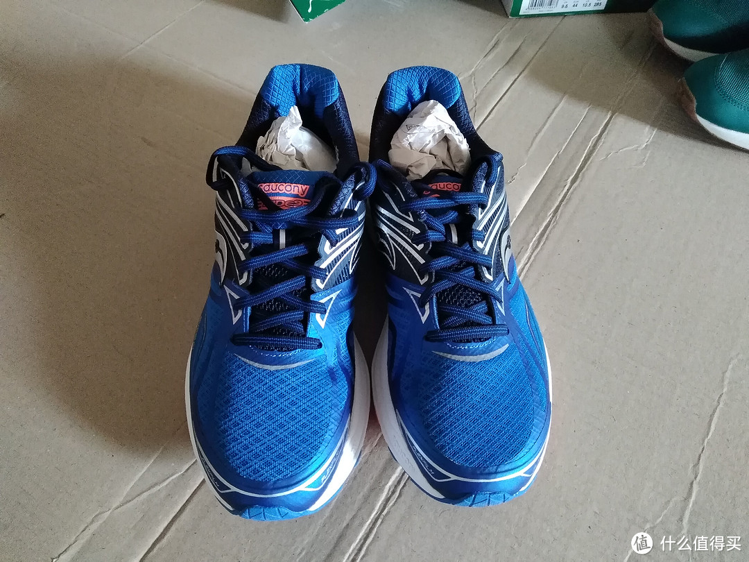 索康尼ride9,guide10,ride8,ASICS两双，阿迪equipment10，PUMA三双。