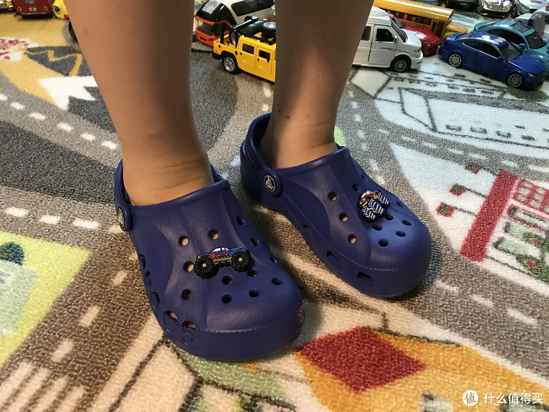 夏日必备！Crocs卡骆驰小贝雅儿童洞洞鞋（附尺码、对比、真人兽）