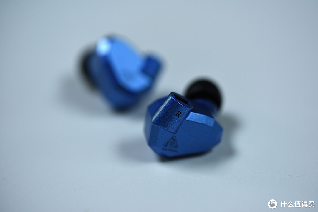 听了这款耳机，从此没有单单元——KZ zs5