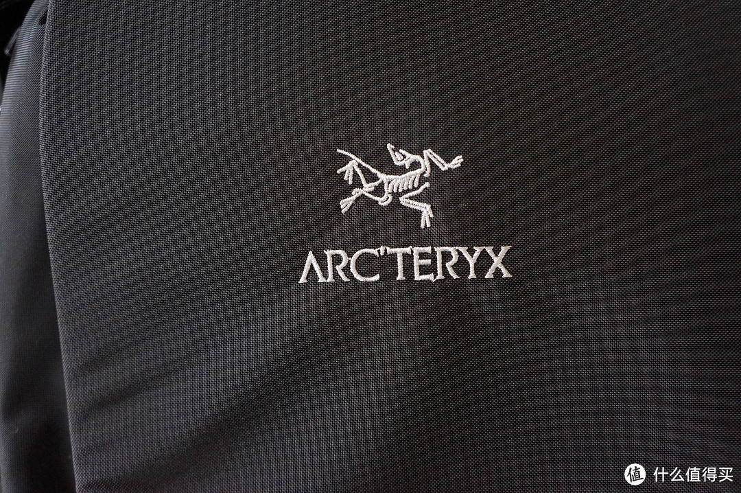 始终有型 — ARC‘TERYX 始祖鸟 Blade系列 户外双肩包 开箱