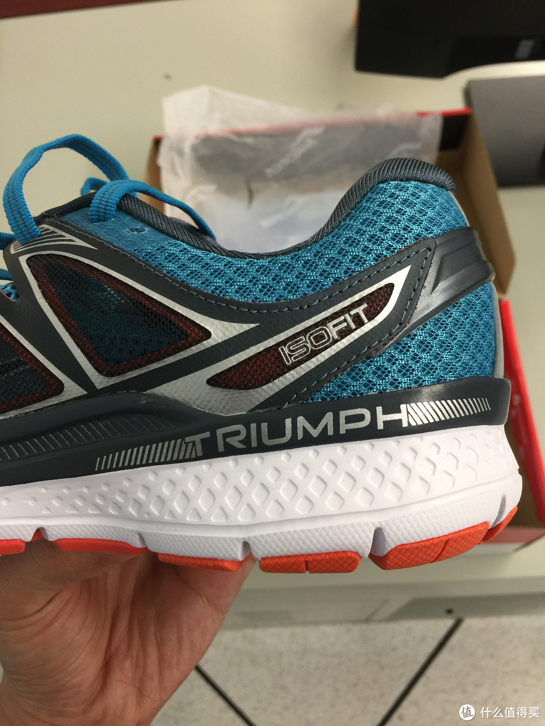 Saucony 圣康尼 triumph iso3开箱晒物咯~