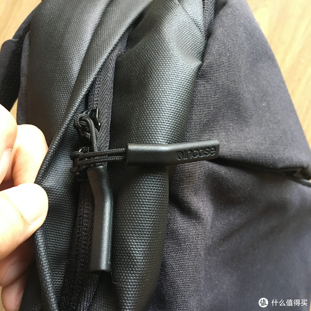 Incase City Compact Backpack  双肩电脑包 半年使用报告