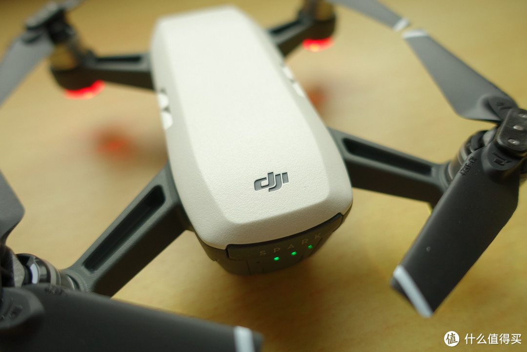 DJI 大疆 SPARK 晓 掌上无人机 开箱及半个月使用体验