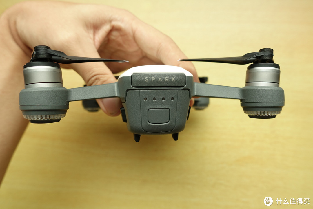 dji 大疆 spark 曉 掌上無人機 開箱及半個月使用體驗