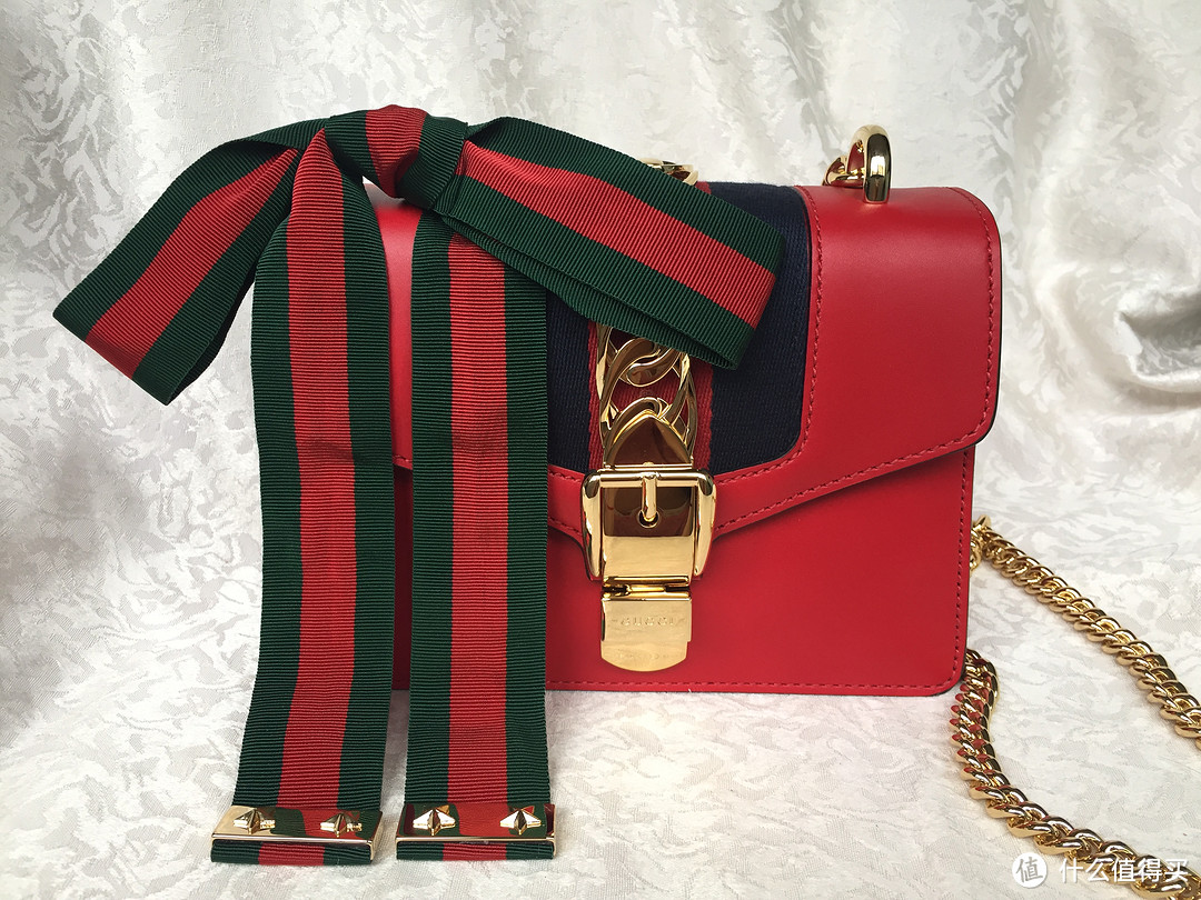 #本站首晒# 送自己的23岁生日礼物：GUCCI 古驰 Sylvie Mini 女士时尚真皮手袋