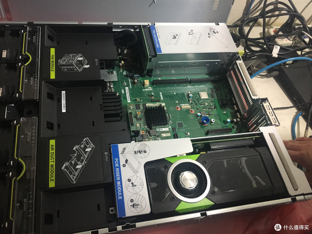 服务器RH2288H V3+NVIDIA QUADO P5000 开箱
