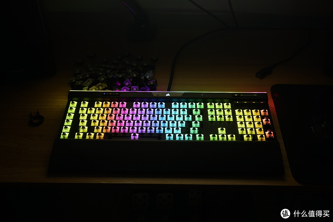 美商海盗船K95 RGB PLATINUM 黑色茶轴机械键盘使用体验