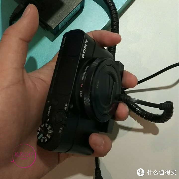 听说能吊打索尼黑卡3？ — Panasonic 松下Lumix DMC-LX10 卡片机简单开箱