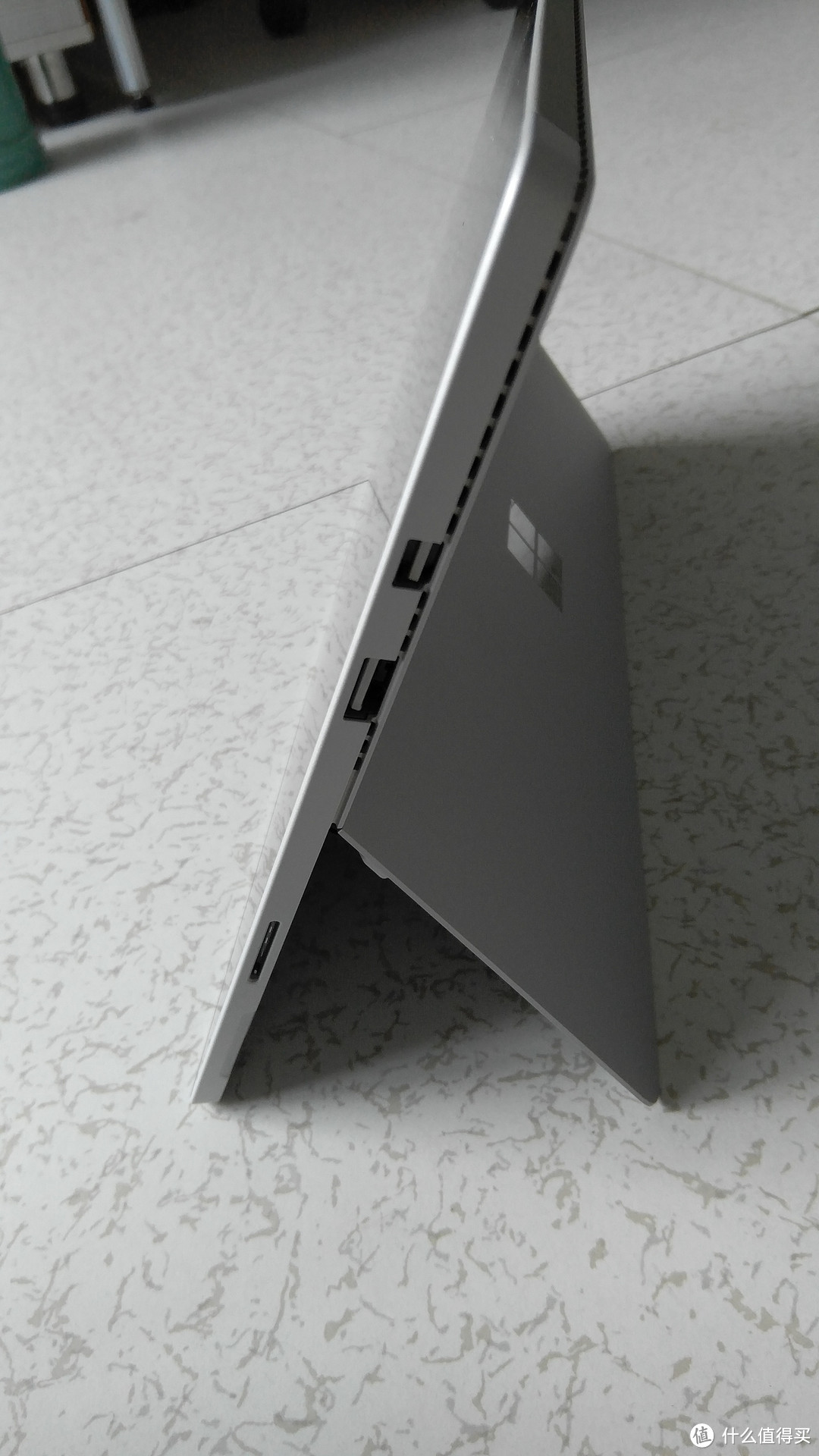 微软 Surface Pro 4开箱及与联想 Miix5 尊享版简单对比