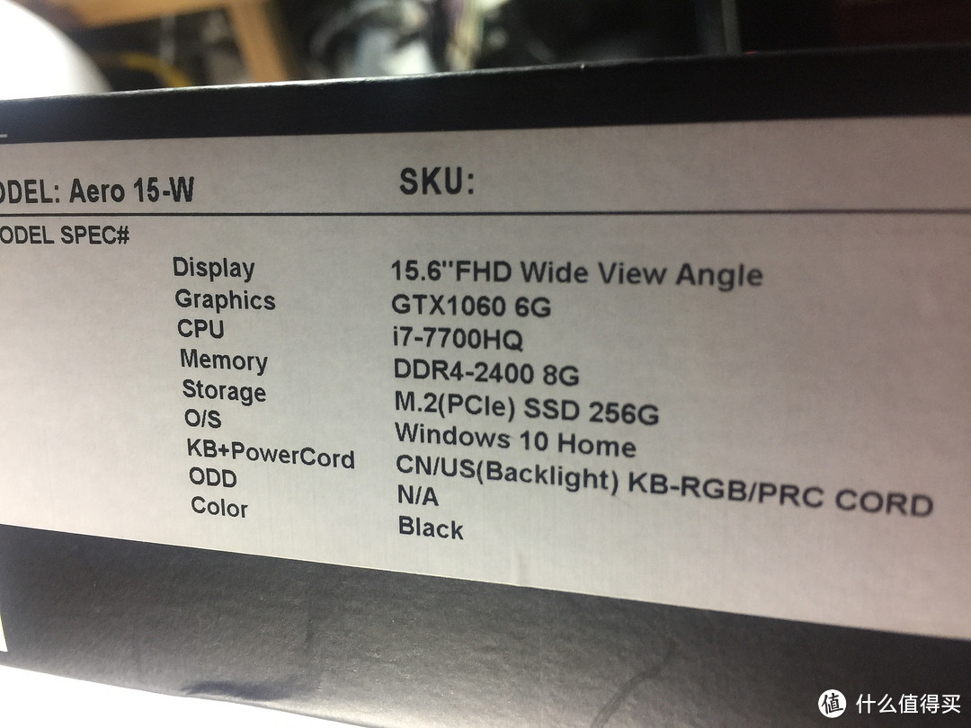 不为谁而写的开箱（就是为了炫耀最“骚”的笔记本） — GIGABYTE 技嘉 Aero15简单开箱