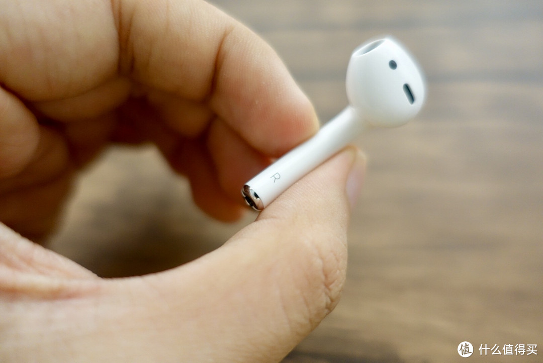 Apple 苹果 Airpods 无线耳机 开箱及一个月使用感受