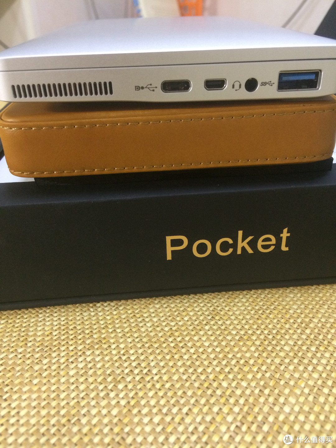GPD Pocket 口袋笔记本的伪开箱及游戏测试