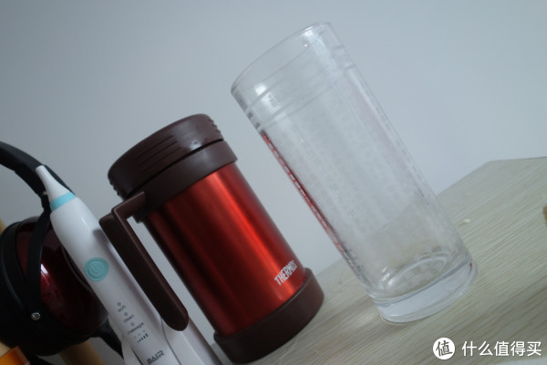 #桌面故事#原创新人# 1米小天地 租房小日子