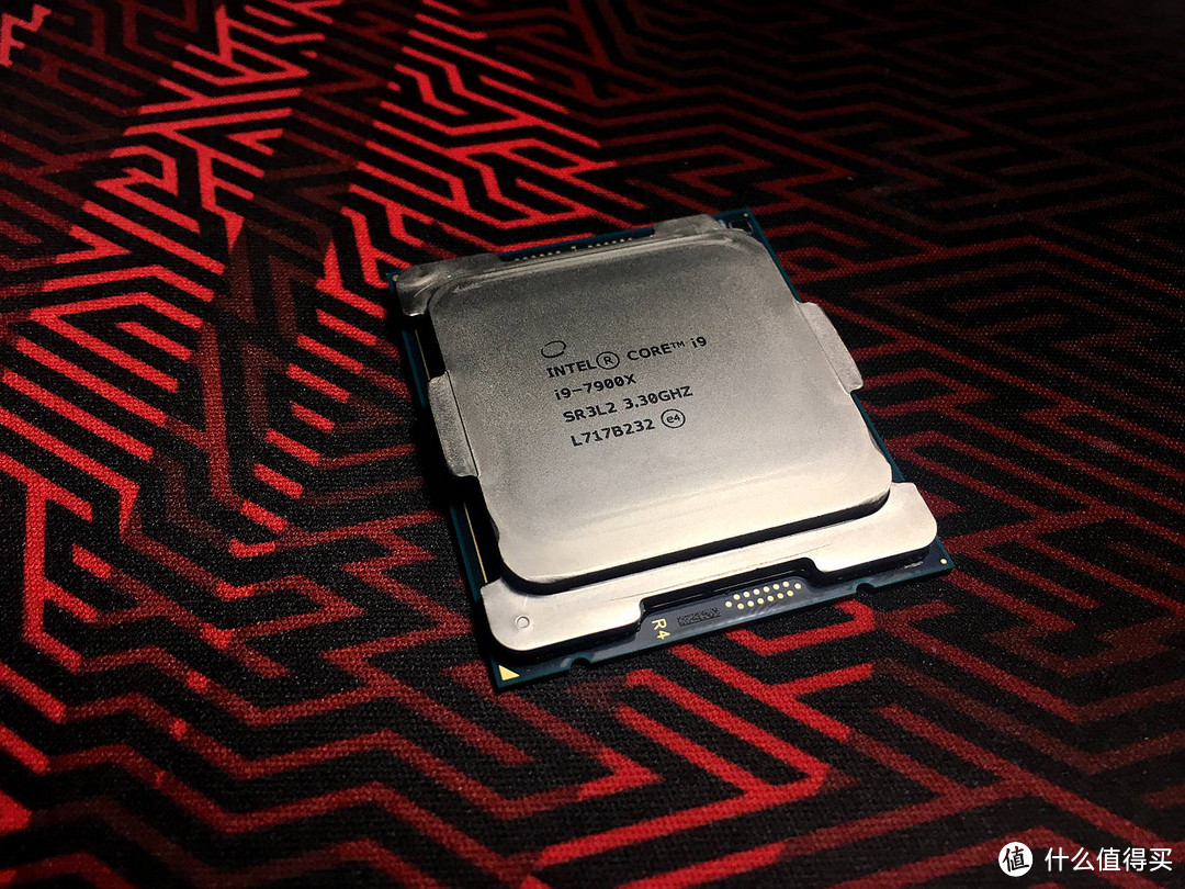 侦测到在途的聚变打击——intel 英特尔 Core i9 7900x + STRIX X299-E 抢先测试