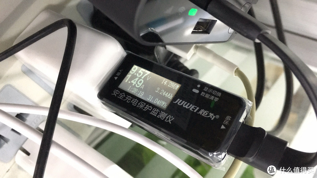 ZMI 紫米 MF885 10000毫安 随身mifi 4G无线路由器 开箱测评