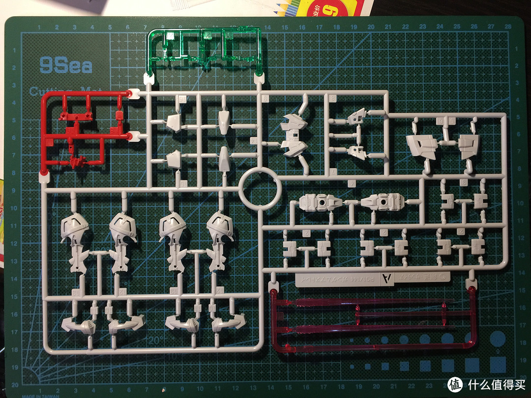 BanDAI 万代 RG 第十九号 Astray Red Frame 代号红色异端高达