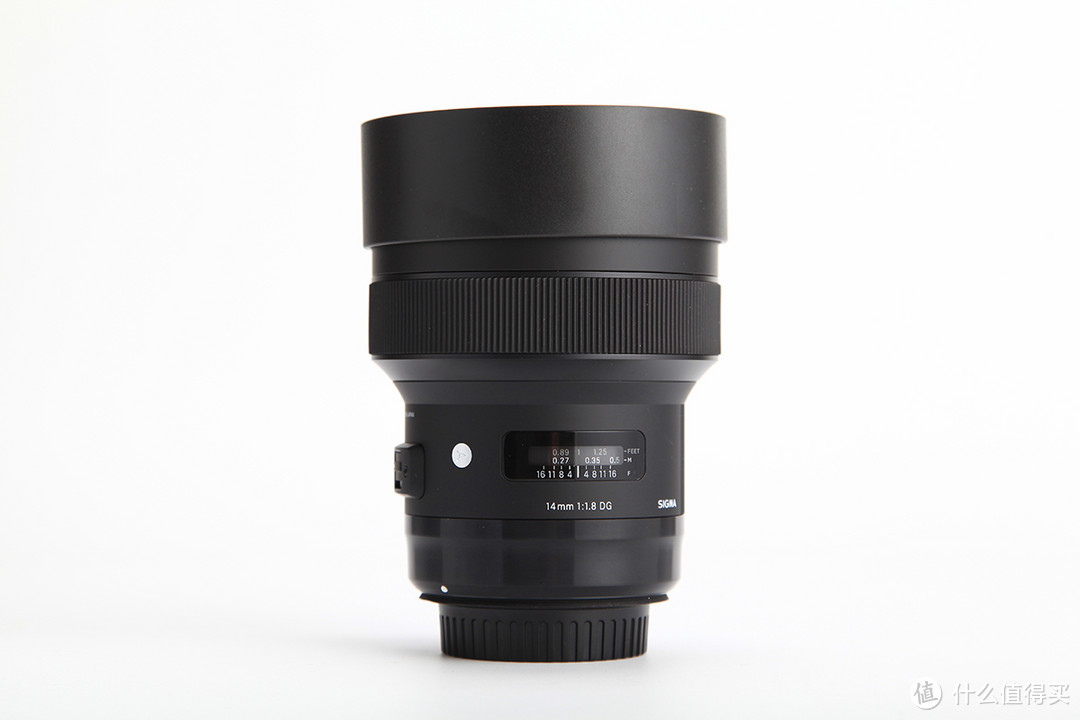 SIGMA 适马 14mm F1.8 DG HSM Art 超广角定焦镜头