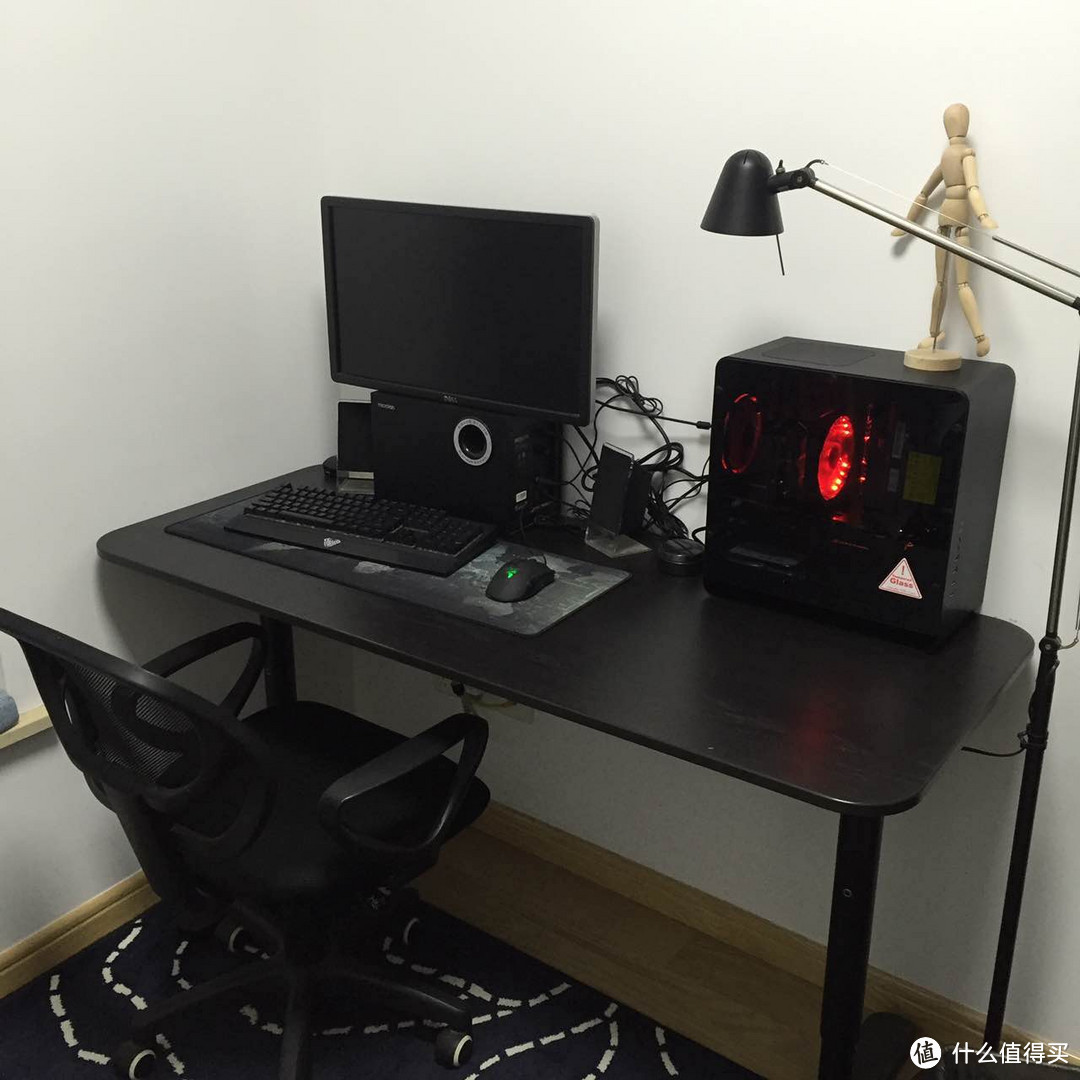 #桌面故事# 你想要的,终究都会有,记人生第一张属于自己的书桌