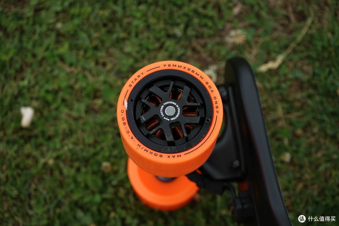 冬天双板滑雪,夏天单板滑行!入手stary电动滑板全记录