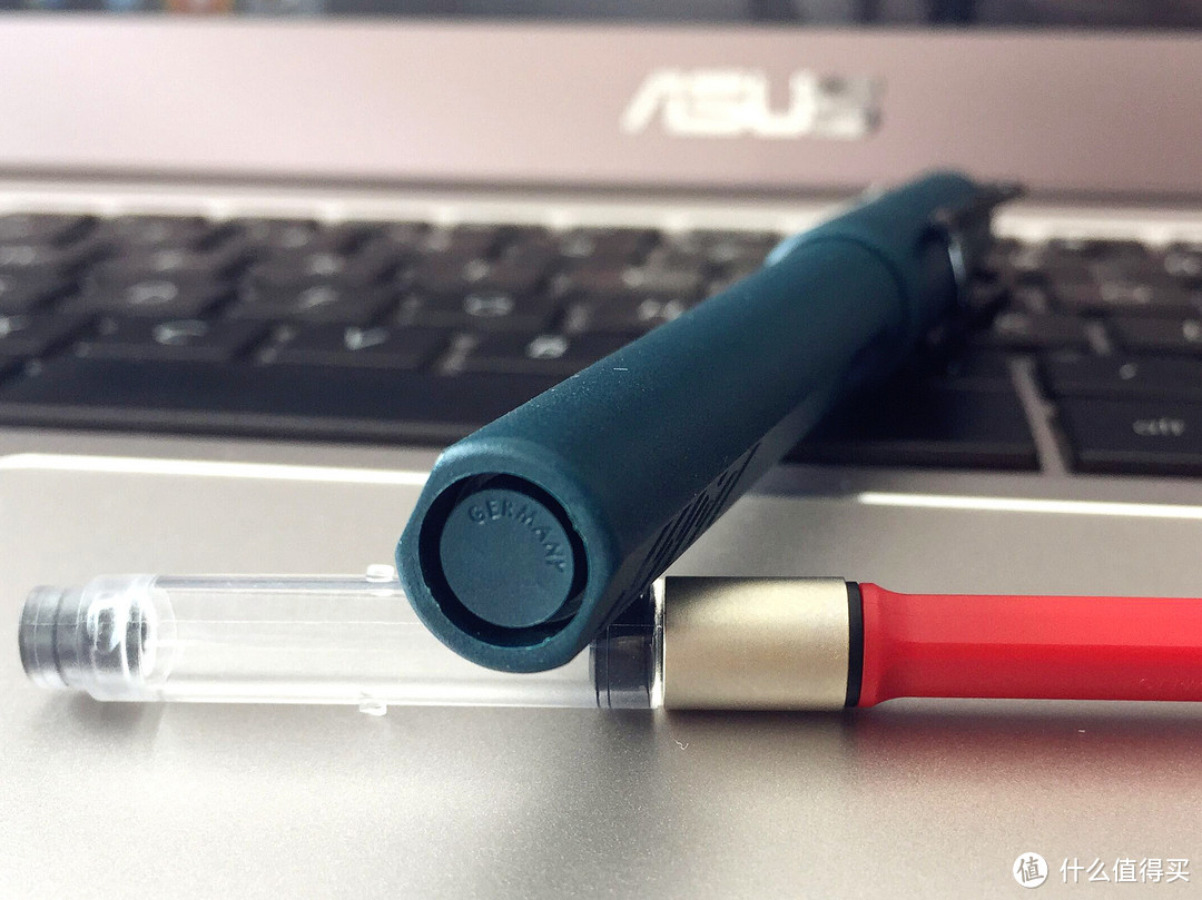 送小女的高考礼物 — LAMY 凌美 safari 狩猎者系列 磨砂燃油灰钢笔