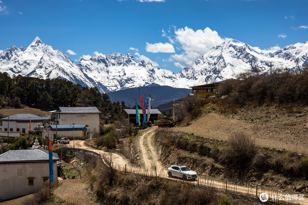 自驾云南转山转海转经，亲见梅里雪山日照金山