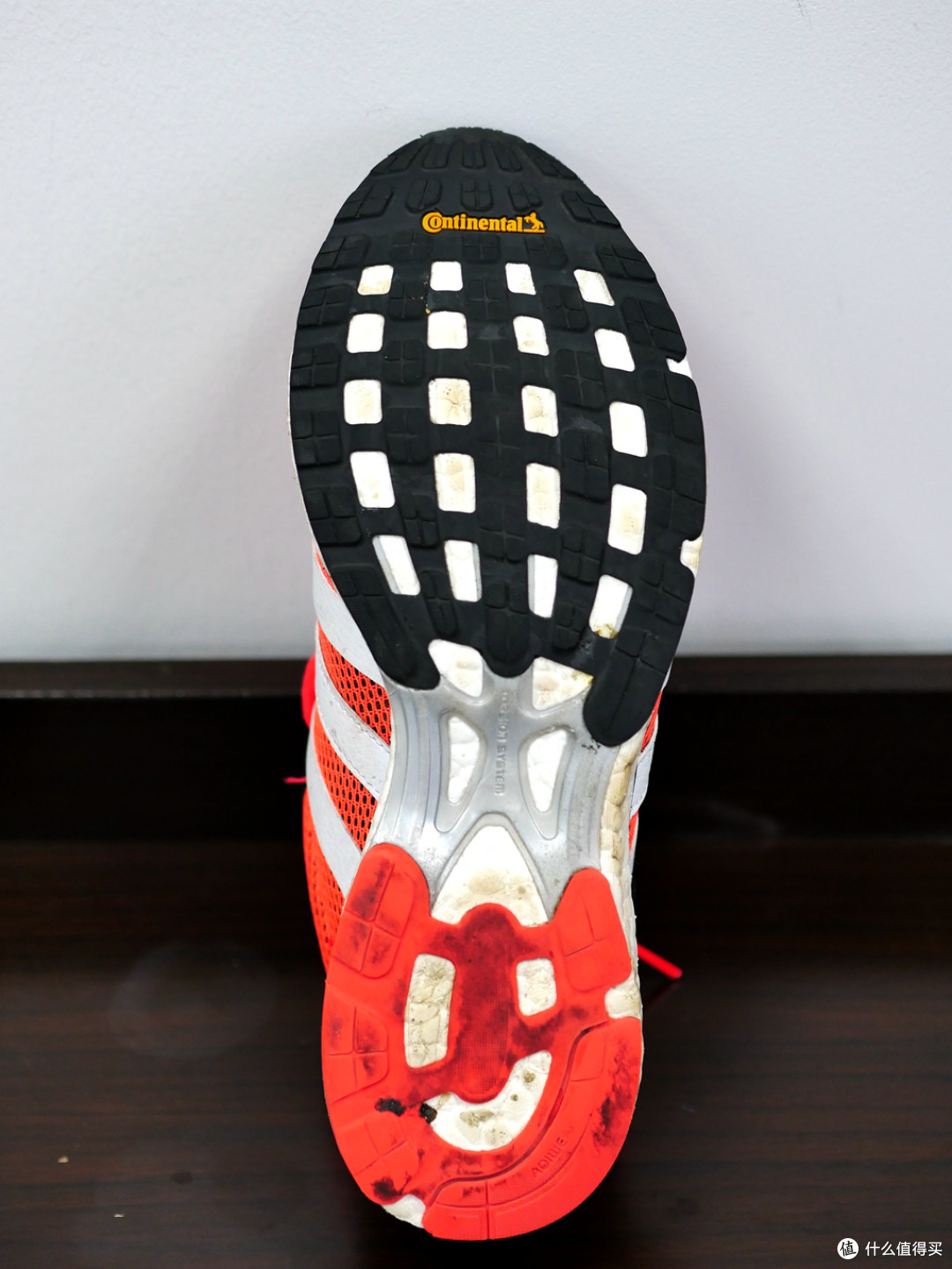Boost 家族的马拉松冠军之选  - adidas 家的Adizero Adios