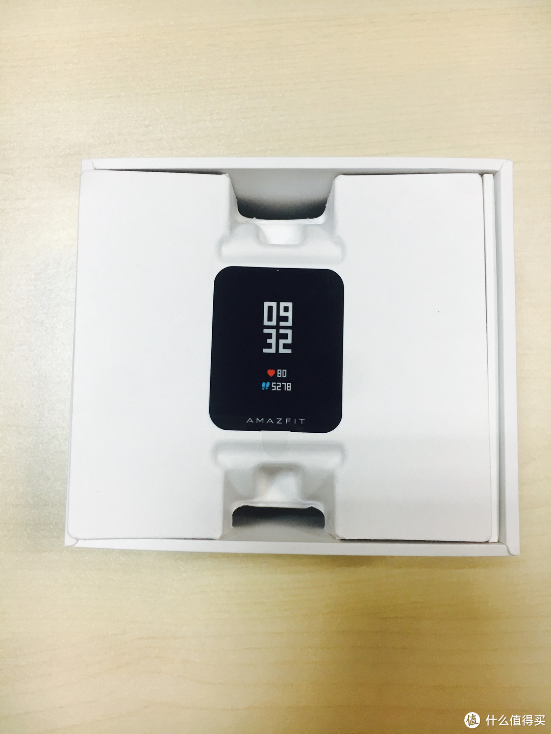 无惧强光！— AMAZFIT 米动手表青春版 开箱&小测