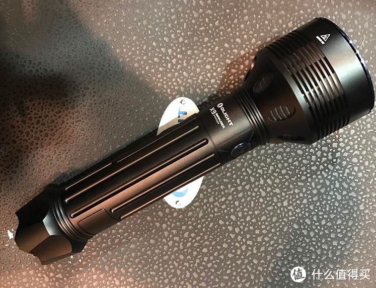 1000买了个手电，值不值？三倍于汽车氙灯亮度！ — Olight X7 LED 手电  开箱评测