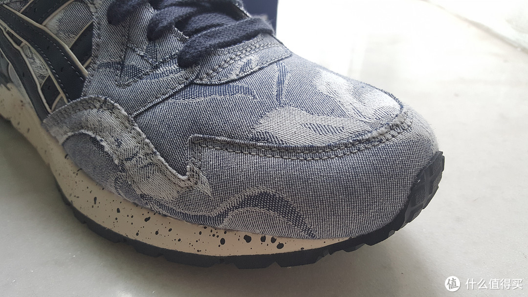 ASICS 亚瑟士 GEL-Lyte V  日本素材花纹 H612N-5050男士复古跑步鞋开箱