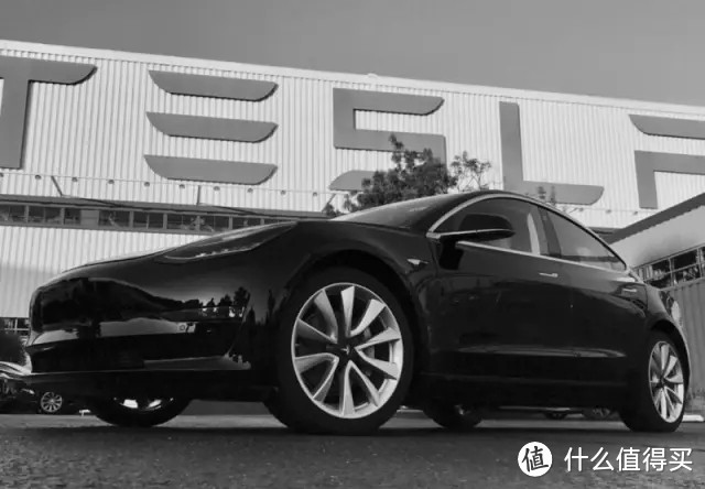 有话值说 | 特斯拉Model 3真面目正式曝光！同等预算你会选择买哪款车？