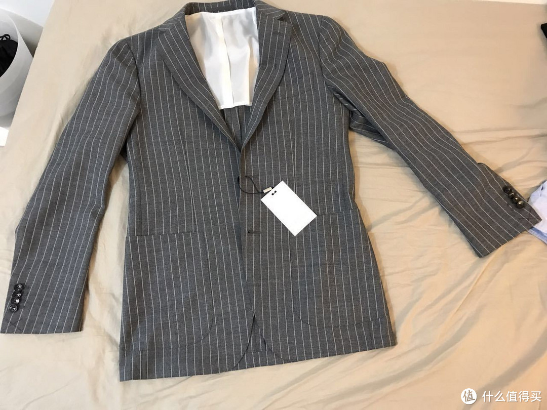 看了那么多男装大v，到底能不能买到一件合身的成衣西服？—Suitsupply西服评测