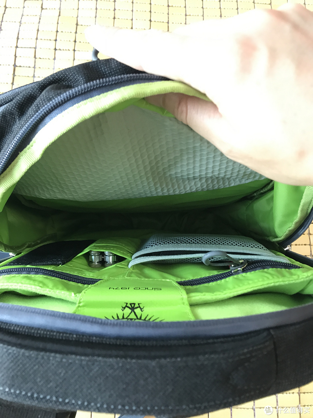 OSPREY Cyber Port 赛博派 18L 城市通勤包 开箱晒物