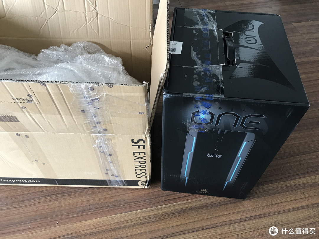 天气那么热 上贼船 Corsair One 凉快会儿：美商海盗船 CORSAIR One 电竞主机