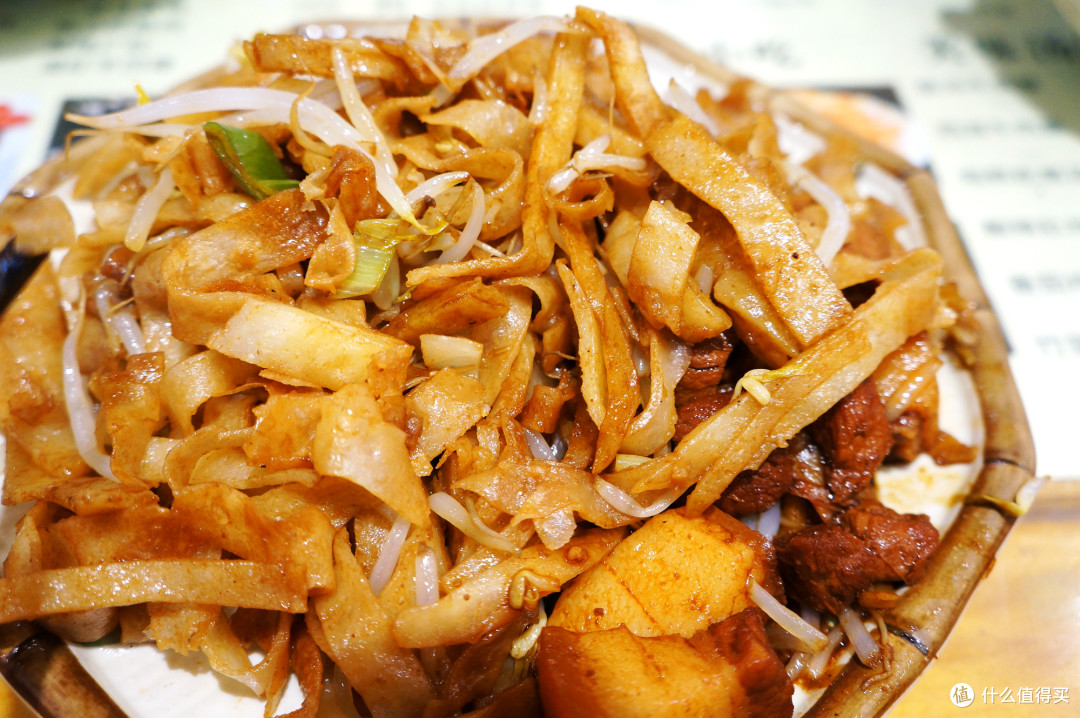 郑州什么值得吃？老三记之二 ： 葛记焖饼&特色小吃简介