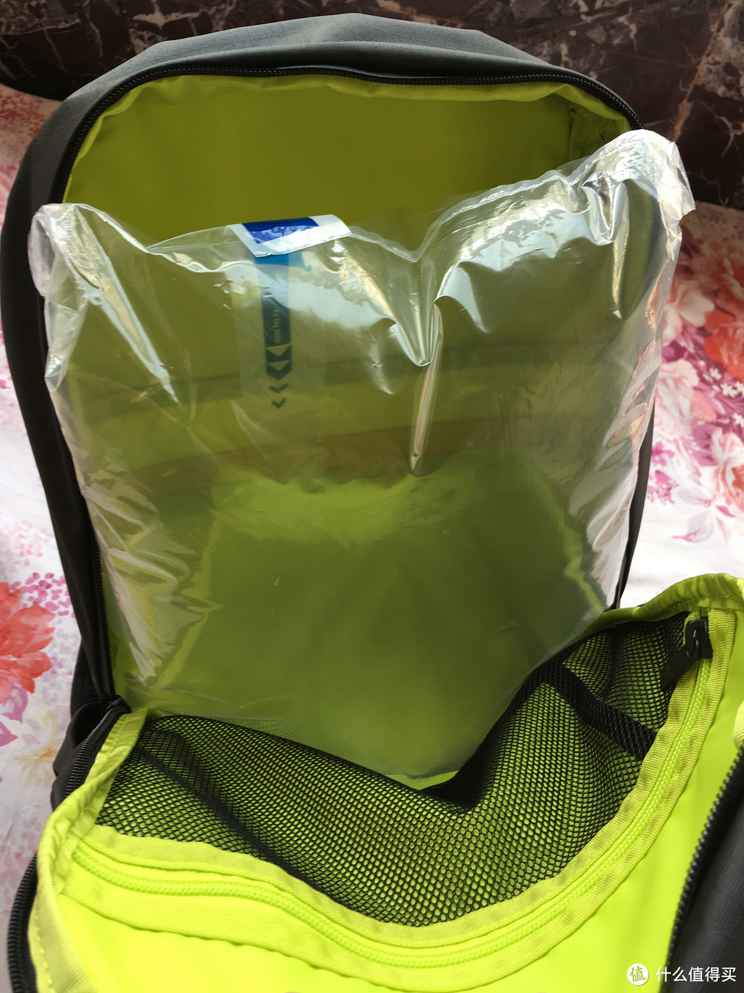 年轻人的第一款背包：小米 90分 全天候机能城市背包使用评测