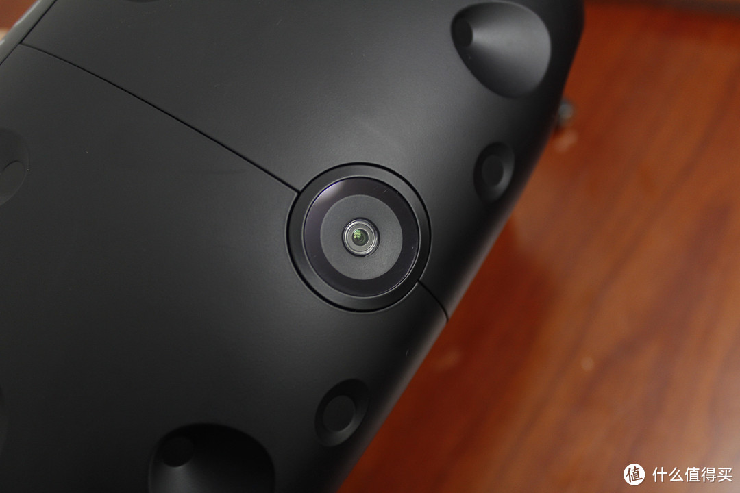 想要体验虚拟现实的沉浸，HTC Vive才是真正适合的装备