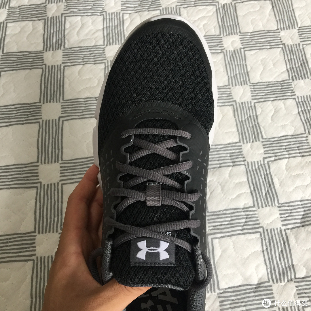 Clarks 其乐 Originals Trigenic Flex 男款复古三瓣鞋 ＆ UNDER ARMOUR 安德玛 男子 Speed Swift 2 跑鞋 晒单（文末真人兽）