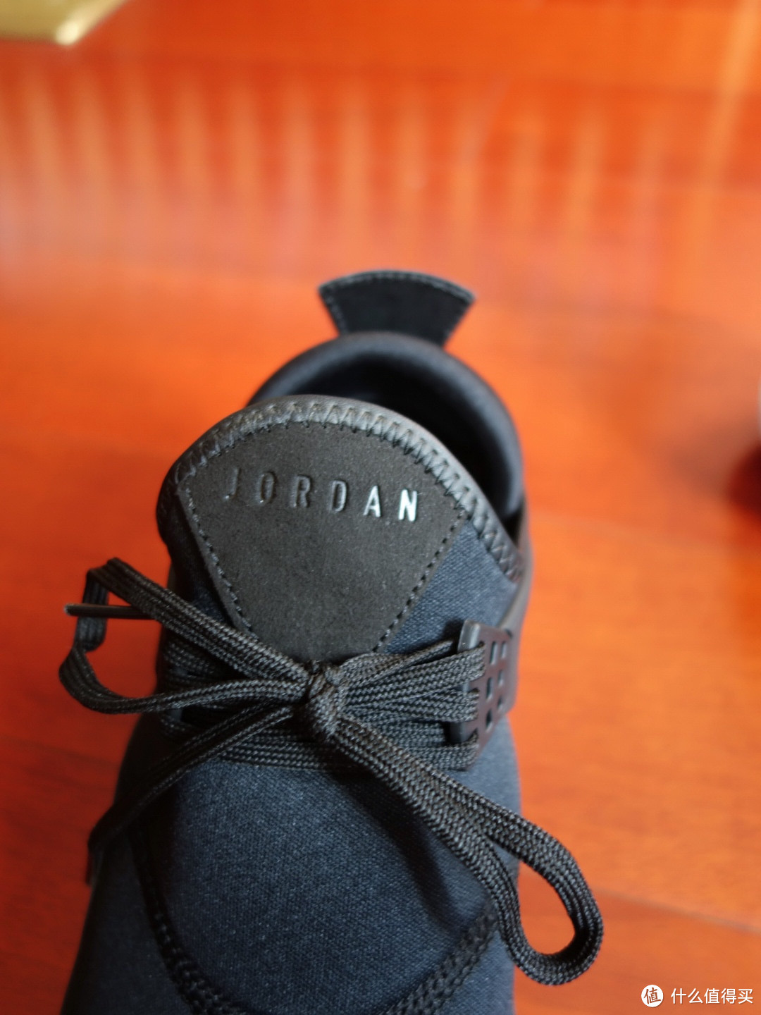 向经典的Air Jordan IV致敬：Air Jordan Fly '89黑白 一脚蹬忍者鞋