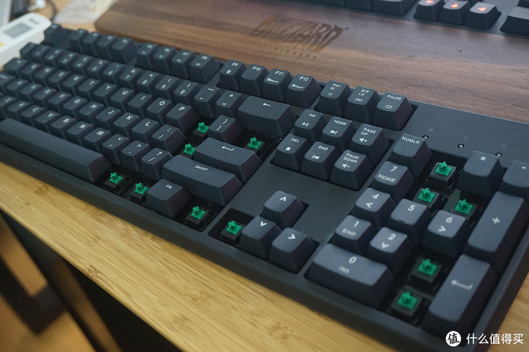 绿轴初体验 — COOLERMASTER 酷冷至尊 MasterKeys L With PBT 烈焰枪 XT V2 机械键盘