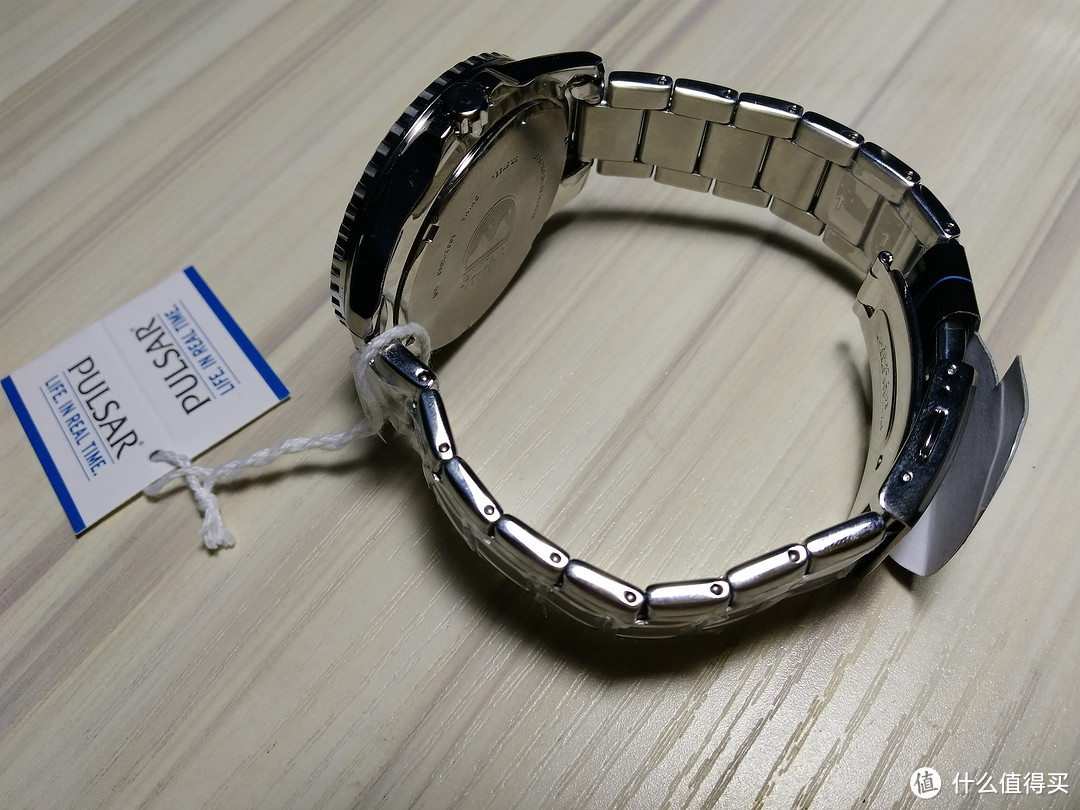 #嗨购亚马逊#体验Prime会员再下一城：Seiko 精工 PulsarPX3067 太阳能男士手表 开箱