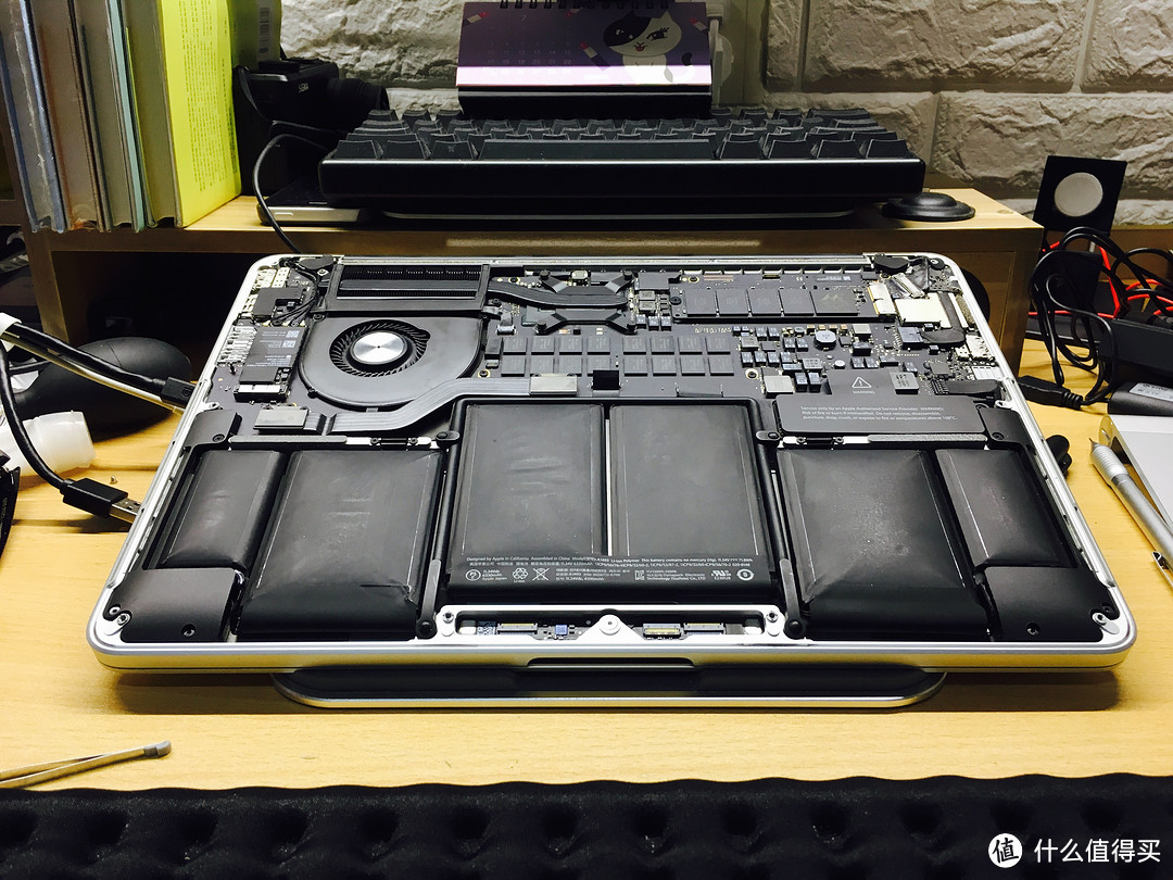 普通的MacBook Pro 13 (Late 2013) 电池更换