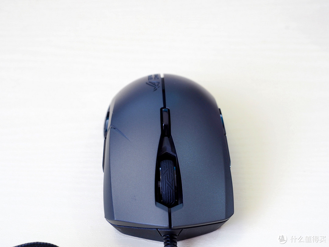 ASUS 华硕 P302 ROG Strix Evolve 可换上盖鼠标 轻开箱