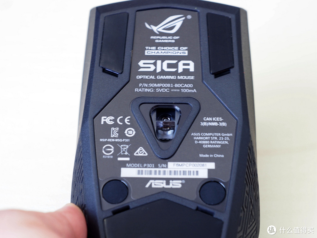 ASUS 华硕 P302 ROG Strix Evolve 可换上盖鼠标 轻开箱