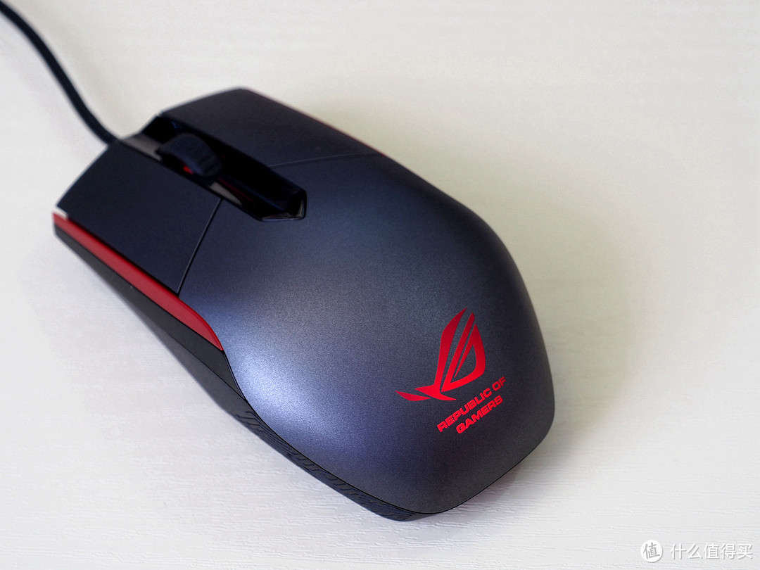 ASUS 华硕 P302 ROG Strix Evolve 可换上盖鼠标 轻开箱