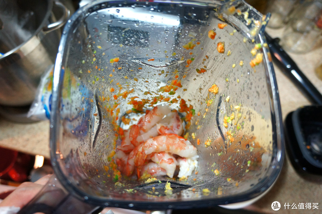 开动你的料理机，来做简单的三色虾肉蔬菜丸子吧