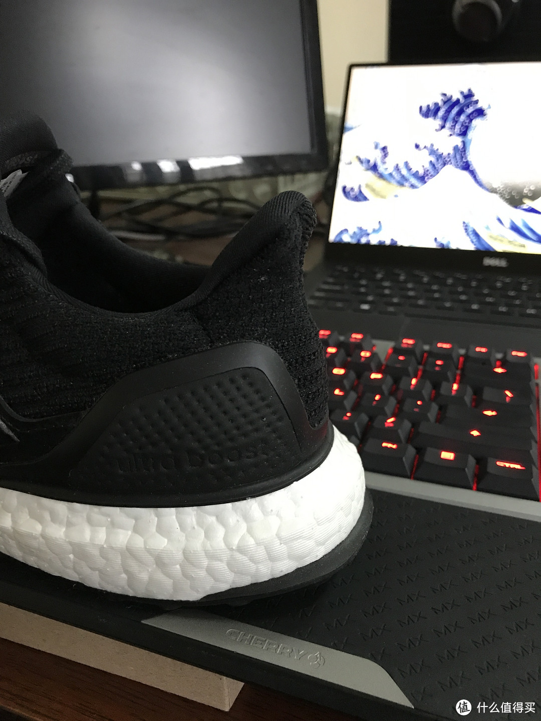 #原创新人# boost在手，天下我有！！Ultra Boost LTD BA8924首晒，并通过对比揭露莆田货的无耻嘴脸！